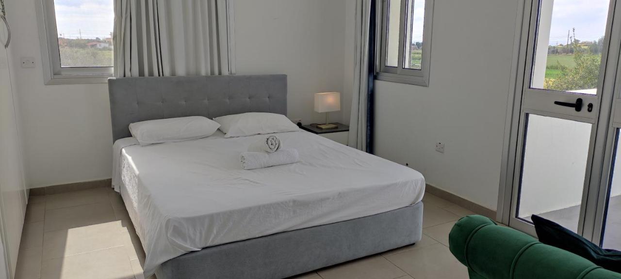 Kiti Village Villa, Cyprus, Salt-Water Pool, 6 Bedrooms, Larnaca المظهر الخارجي الصورة