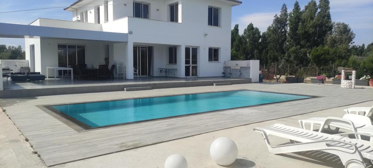 Kiti Village Villa, Cyprus, Salt-Water Pool, 6 Bedrooms, Larnaca المظهر الخارجي الصورة